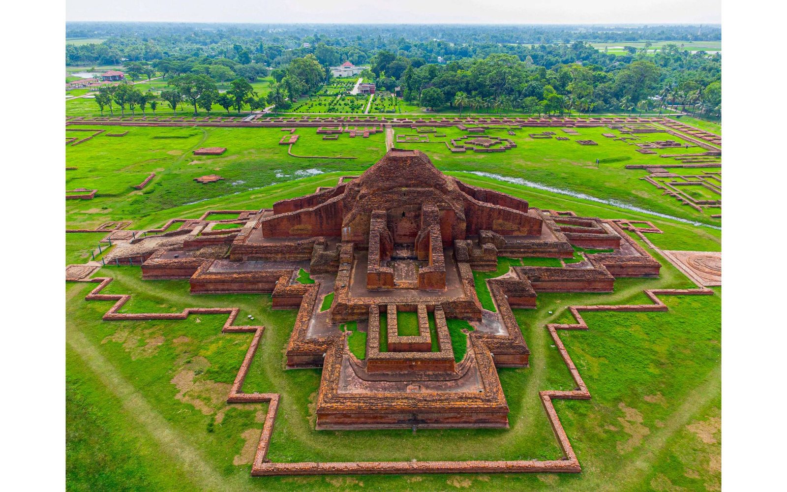 Somapura Mahavihara, Paharpur: A Landmark of Buddhist Heritage in Bangladesh architecture