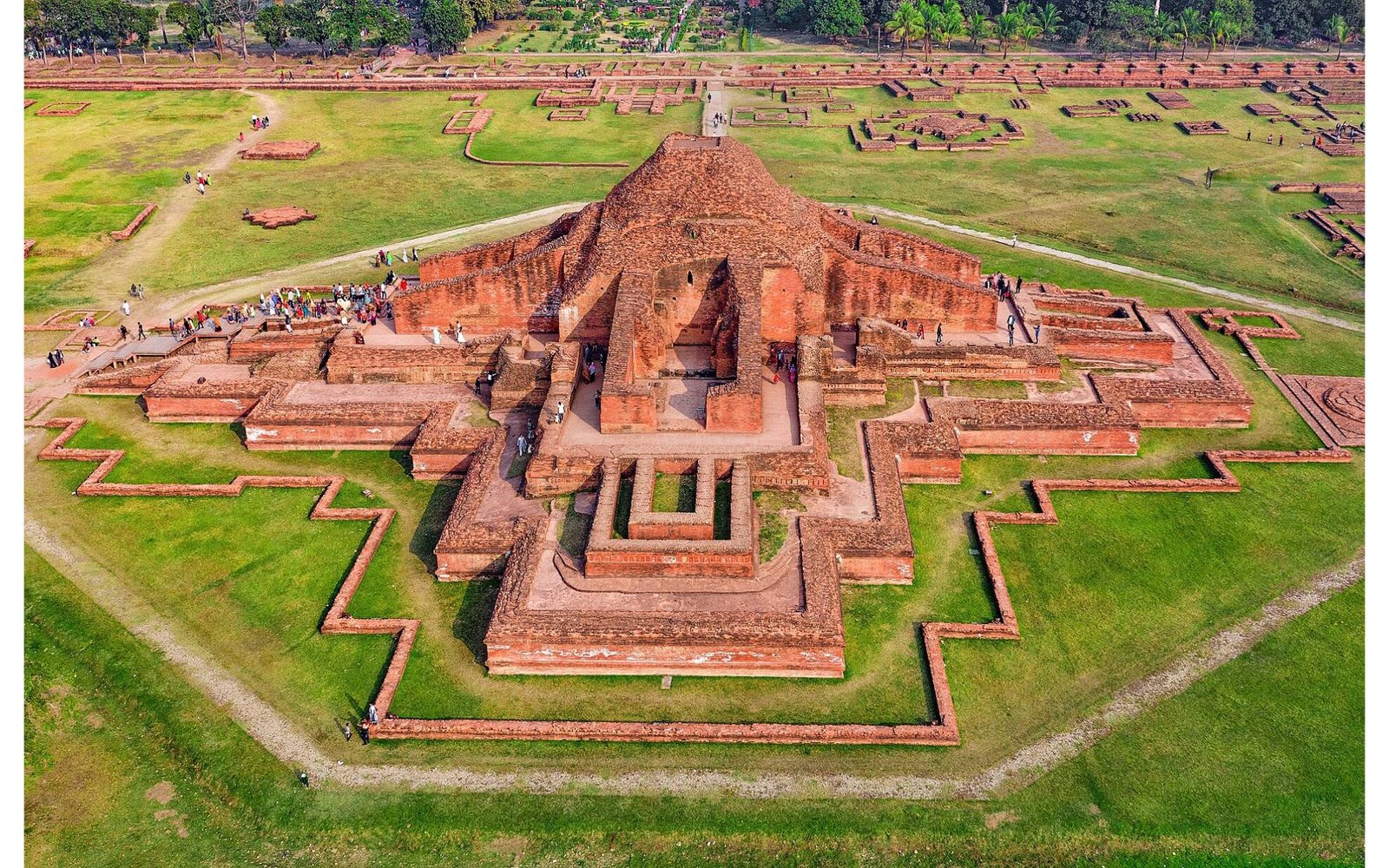 Mapping Environmental Pollution and Assessing Stakeholder Awareness at Somapura Mahavihara : A Policy Implementation Study